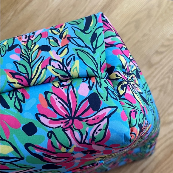 Lilly Pulitzer Pink and Blue Floral Tote - Picture 6 of 16